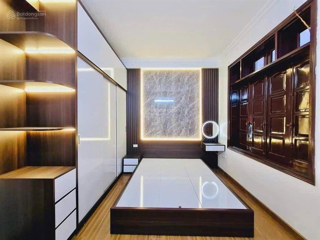 7tỷ nhà ở siêu đẹp cầu giấy, ngõ nông, diện tích 38m, 5tầng, xây mới, không có căn thứ 2 ở cầu giấy
