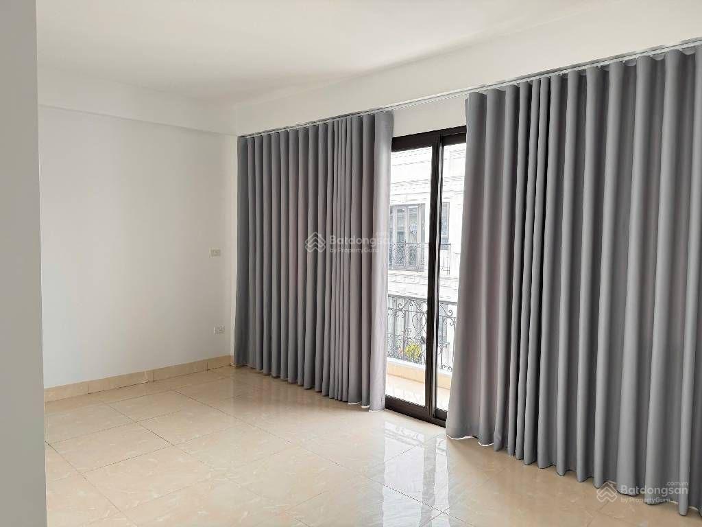 Nhà đẹp phân lô ô tô đường tiếp giáp kđt văn phú 50m, 5 tầng 16,8ty