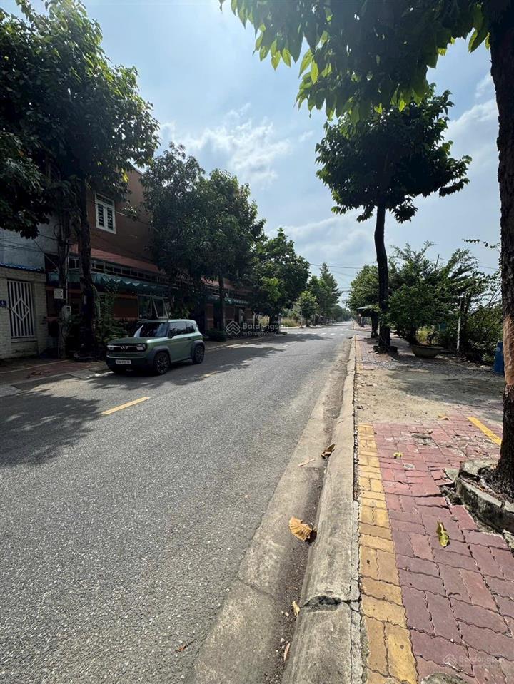 Chủ gửi lô đẹp trung tâm phú mỹ mặt tiền lý thường kiệt  hồ chí minh