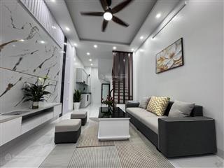 Đội cấn 10m ra phốnở hậudt 35m x 4 tầng,mặt tiền 4,5m giá 7 tỷ 8