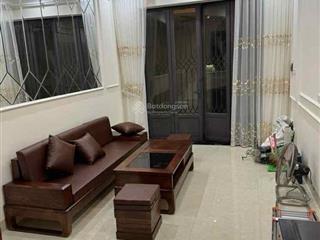 Văn cao dt 25m x5 tầng chỉ 6,5 tỷ70m ra phố,full nội thất đẹp,5p ra hồ tây