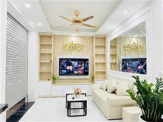 Cầu giấy 35m x5 tầng7,55 tỷ nhà đẹp,ngõ ba gác,thông các ngả,gần phố