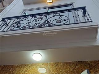 Hiếm! nhà mới 4 tầng 40m2, ngõ riêng yên tĩnh, sổ đỏ, song phương, sát đl thăng long, giá 5,2 tỷ