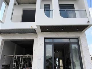 Bán nhà khu vực thủ dầu một gần bệnh viện hoàn mỹ