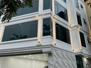 Bán nhà mặt phố phạm văn đồng 3 mặt thoáng, 5 tầng thang máy full nội thất 25 tỷ