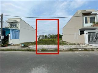 Kẹt tiền xoay sở cần bán 150m2 chỉ 850tr.mt đường trương văn bang.ngay trung tâm.có sổ riêng.