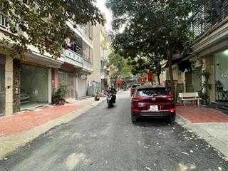 Phân lô  ô tô vào nhà  nhà đẹp ở ngay  tiện ích ngập tràn