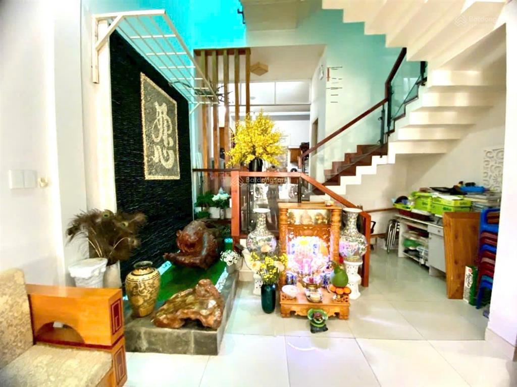 Bán nhà đẹp mặt tiền hai bà trưng hội an