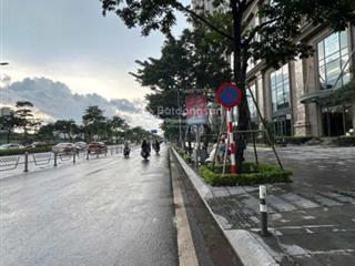 Bán gấp nhà giá đầu tư, dòng tiền ổn định, nhà 4 tầng, lô góc, mặt đường võ chí công giá nhỉnh 6 tỷ
