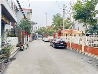 Đất đẹp giá 4.98 tỷ ô tô vào tận đất