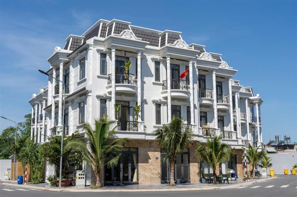 Dự án nhà liền kề sẵn sổ đỏ,bàn giao nội thất cơ bản,diện tích 68m2,tk 3 tầng mặt tiền rộng 4m.