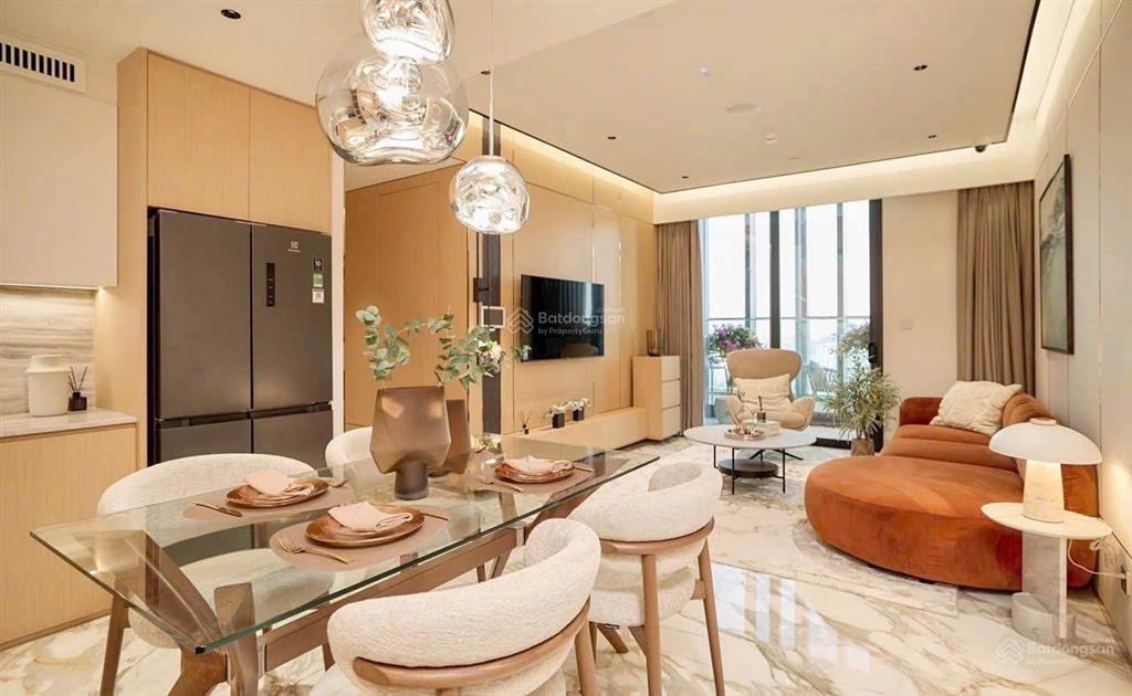 Sun feliza suites cầu giấy căn 2pn +  2wc  70m2  giá 10,5 tỷ  view thành phố rẻ nhất