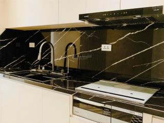 Căn hộ 1 ngủ dt 50 m2 trung tâm hòn gai