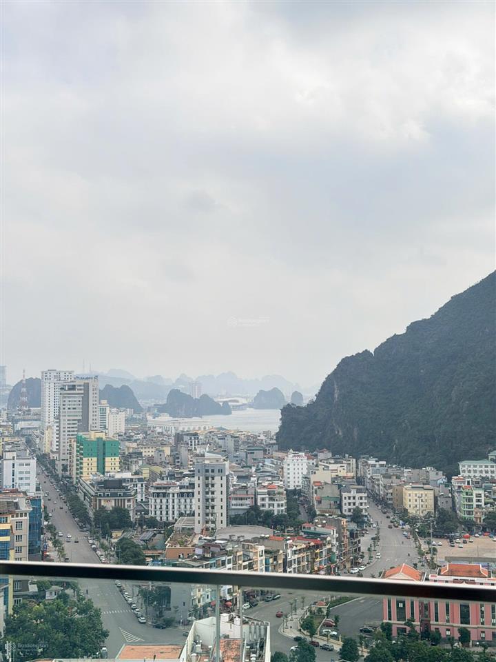 Bán căn hộ chung cư saphire vị trí trung tâm hạ long gần bênhj viện vinmec gần bến đỗ tàu quốc tế