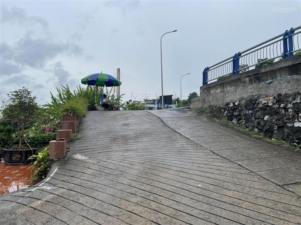 Chính chủ bán lô đất view tỷ đô đặng bá hát đồi mặt trời duy nhất còn sót lại tại hạ long giá rẻ