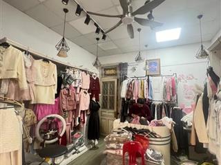 Cần bán nhà dt68m2 đường ô tô,đỗ cửa ngày đêm  kinh doanh  lô góc 3 mặt thoáng gần trường thcs