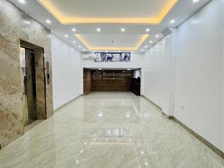 Ô tô ngủ nhà  đường thông  kinh doanh thang máy  nhà 6 tầng mới cứng