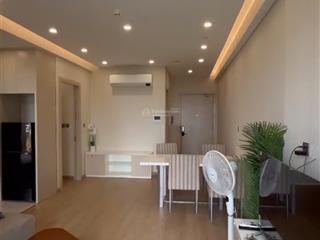Chính chủ gửi cho thuê căn chung cư cao cấp full đồ giá cực hời, chỉ cần xách vali vào ở