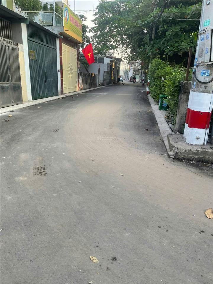 Cần bán gấp lô đất để định cư nước ngoài, đất dt 77m2 ở linh tây, thủ đức, hcm.