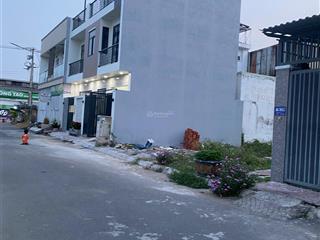 Bán gấp lô đất đường nguyễn văn tăng  quận 9  giá 1 tỷ 400 triệu  shr, dân cư đông !!!