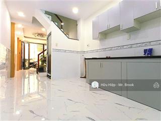 Nhà đẹp khu thời trang nguyễn trãi quận 5  3 tầng, 31m², giá chỉ 6.3 tỷ, sổ riêng