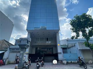 Tòa nhà văn phòng gần trần hưng đạo trung tâm quận 5  1 hầm, 7 lầu, 1.069m² sàn, khai thác ngay