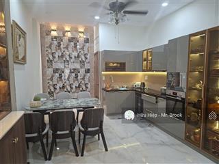 Bán nhà mặt tiền huyền quang, quận 1  ô tô ngủ nhà, full nội thất cao cấp 1,7 tỷ, vào ở ngay.
