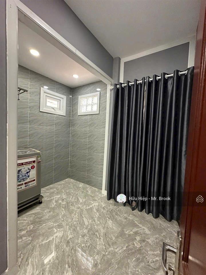 Bán nhà hiếm an dương vương quận 5  ngang 4.3m nở hậu 5.7m, 3 tầng, hđ thuê 23tr/tháng  13.3 tỷ