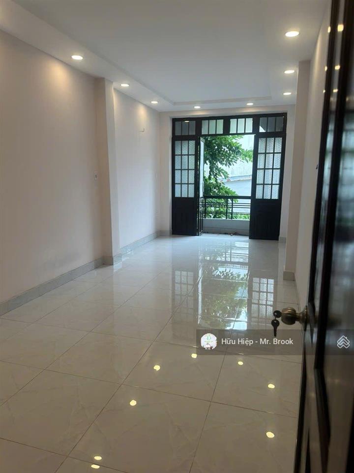 Bán nhà mặt tiền tân định quận 1  4 tầng, 58m², gần chợ & nhà thờ  kinh doanh tốt sinh lời cao