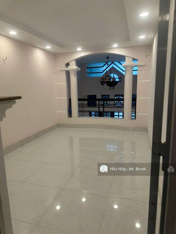 Bán nhà mặt tiền tân định quận 1  4 tầng, 58m², gần chợ & nhà thờ  kinh doanh tốt sinh lời cao