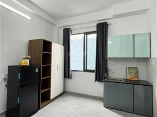 Phòng trọ full nội thất cửa sổ lớn thoáng đặng thùy trâm ngay đại học văn lang   0932 985 ***