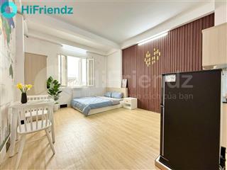 Phòng trọ full nội thất 50m2 cửa sổ lớn ở bình thạnh gần đại học hutech,hiu,uef   0334 998 ***