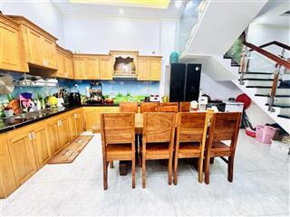 Bán nhà đông hoà dĩ an  95m2  4pn  xách vali ở ngay  giá chỉ 5.28 tỷ