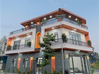 Nhà mới tinh, đã hoàn thiện vào ở ngay căn góc 2 mặt tiền siêu hiếm. tân hiệp, tân uyên, bình dương