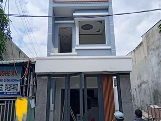 Chủ gởi bán căn nhà p. đông hòa, tp.dĩ an bình dương nhà đang xây sắp hoàn thành mới 100