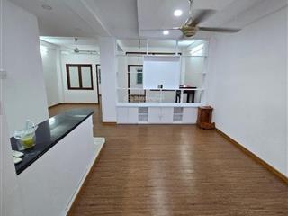 Chính chủ bán căn hộ cc 74m2 tại phan văn trị, 3,5 tỷ giá tốt, nhiều tiện ích