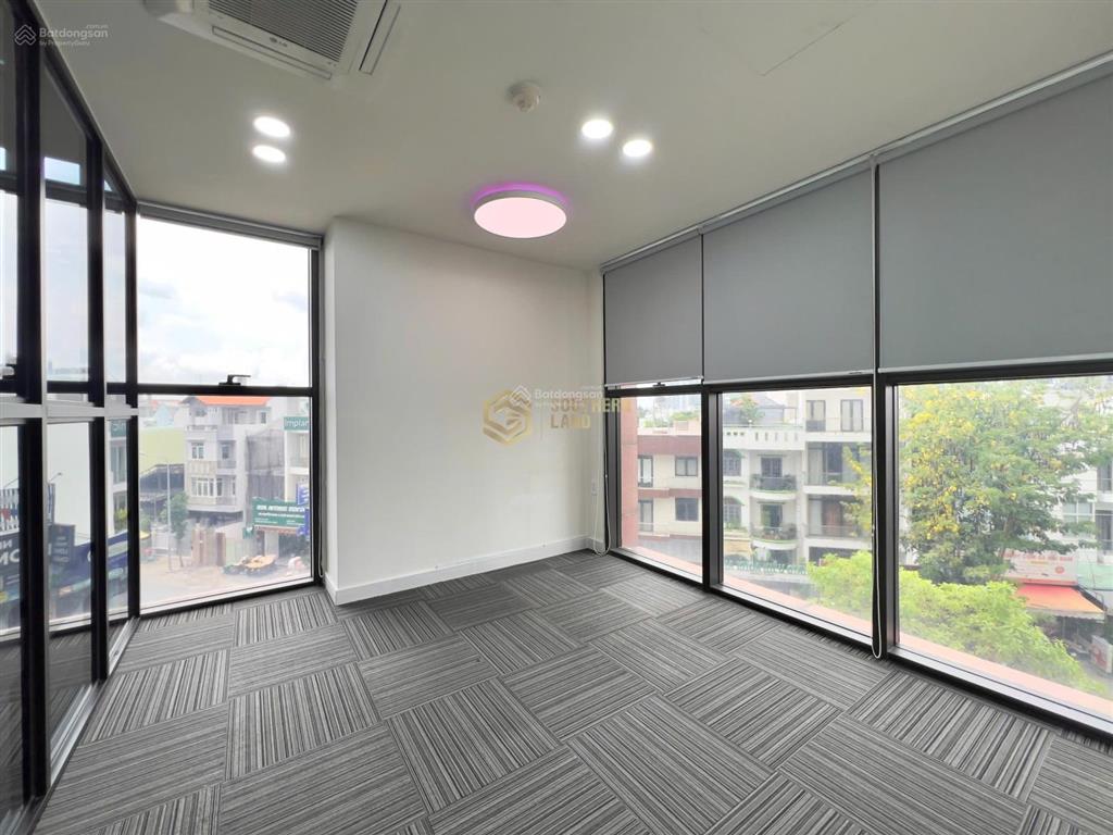 Bán officetel căn góc 61m2 the sun avenue tháp trung tâm giá chỉ 5 tỷ bao hết
