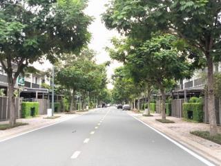 Chính chủ cần bán nhà phố vườn 1 trệt 1 lầu kđt waterpoint, bến lức, long an