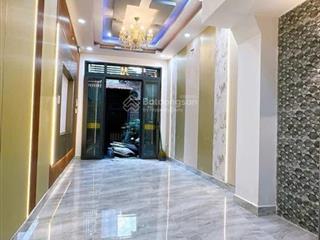 Bán nhà ngay khu vực đắc địa trung tâm q4, 40m2, giá chỉ nhỉnh 5 tỷ