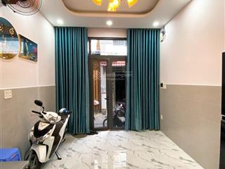 Bán nhà riêng tại đường số 77 tân quy quận 7, 4pn, 3wc, 3 tầng, dtsd 120m2, chỉ 5tỷ