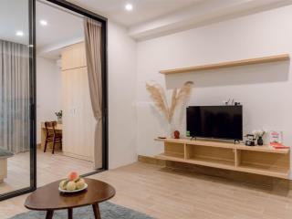 Căn hộ 1 khách 1 ngủ 50m2 full đồ ,có ban công thoáng ,oto đỗ cổng khu ba đình