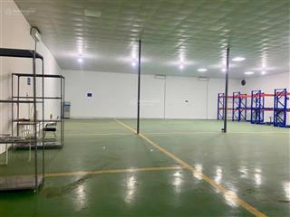 Cho thuê kho 400  600m2 khu vực chèm  bắc từ liêm
