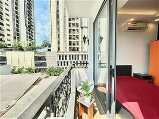 Studio ban công ngập nắng full nội thất cách mạng tháng 8, trung tâm q10