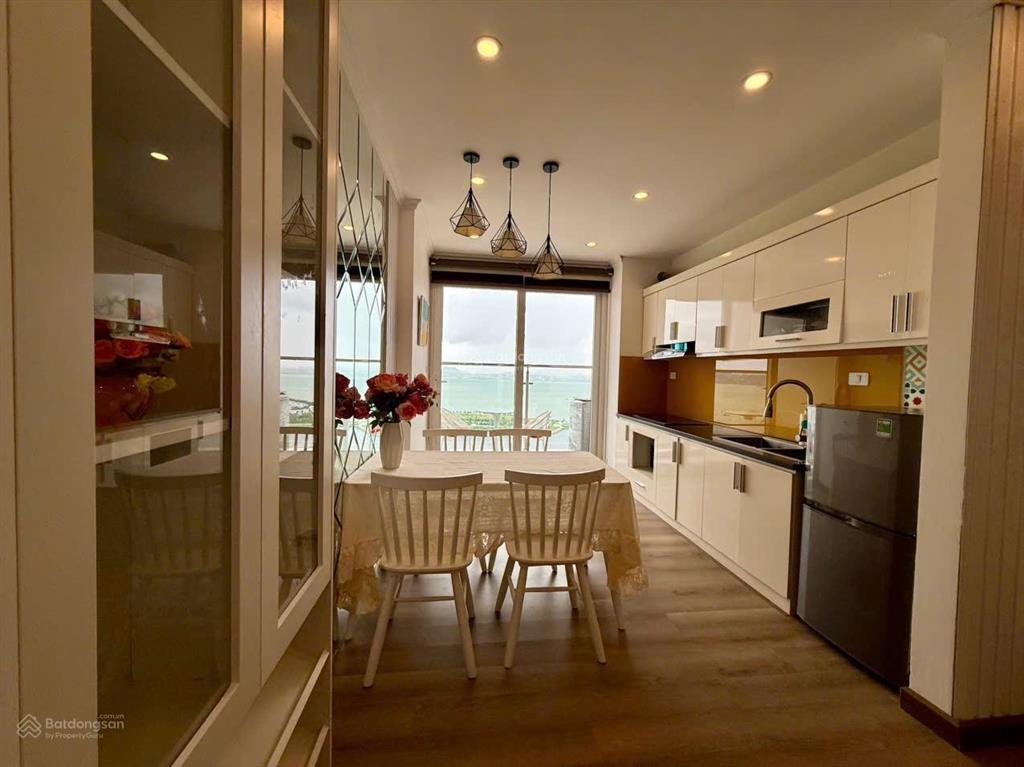 Bán căn ngoại giao view biển giá rẻ. dt 68m2