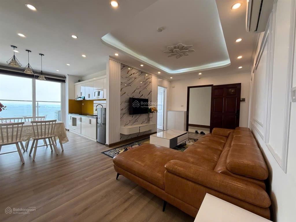 Bán căn ngoại giao view biển giá rẻ. dt 68m2