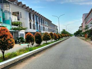 Đất nền trung tâm thành phố, liền kề khu công nghiệp