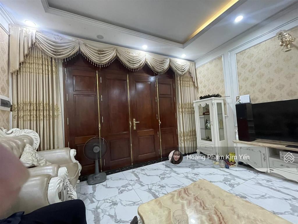 Tòa chdv thái hà! ngõ bagac thông kd, 2 thoáng, 16pkk, doanh thu 90tr/th, full nội thất, pccc