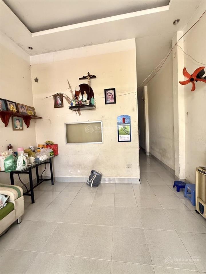 Nguyễn văn quá 66 m2 (4 x 17)  6.4tỷ hẽm lớn xe tải thông tứ phía