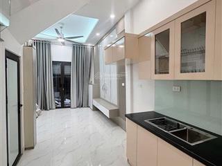 Bán nhà nguyễn tiểu la  quận 10  40m2 x 4 tầng x nhỉnh 5 tỷ  hẻm ba gác  gần hẻm xe hơi