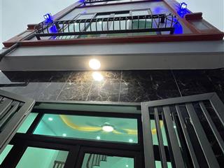 Căn mới thấy tứ hiệp  thanh trì. dt 42m2